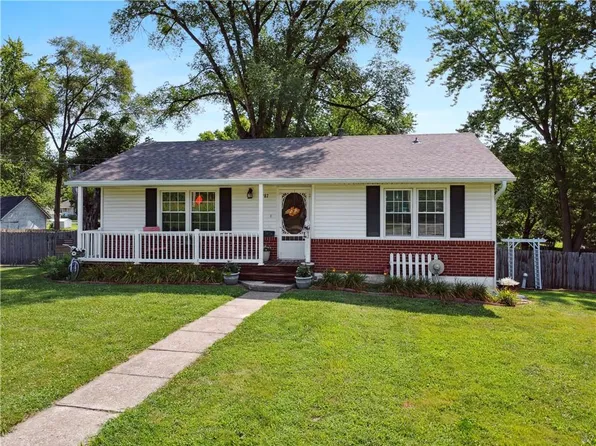 707 S Grove St, Kearney, MO 64060