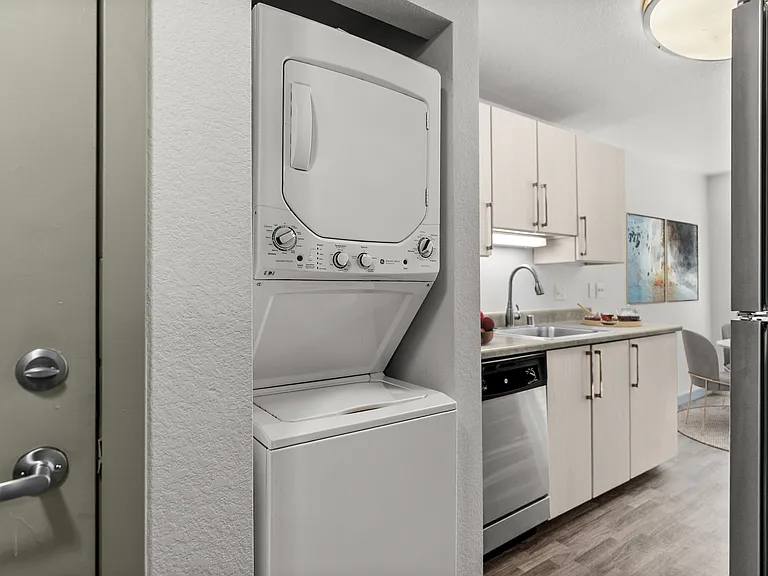 Inlet View Apartments — Photo 15