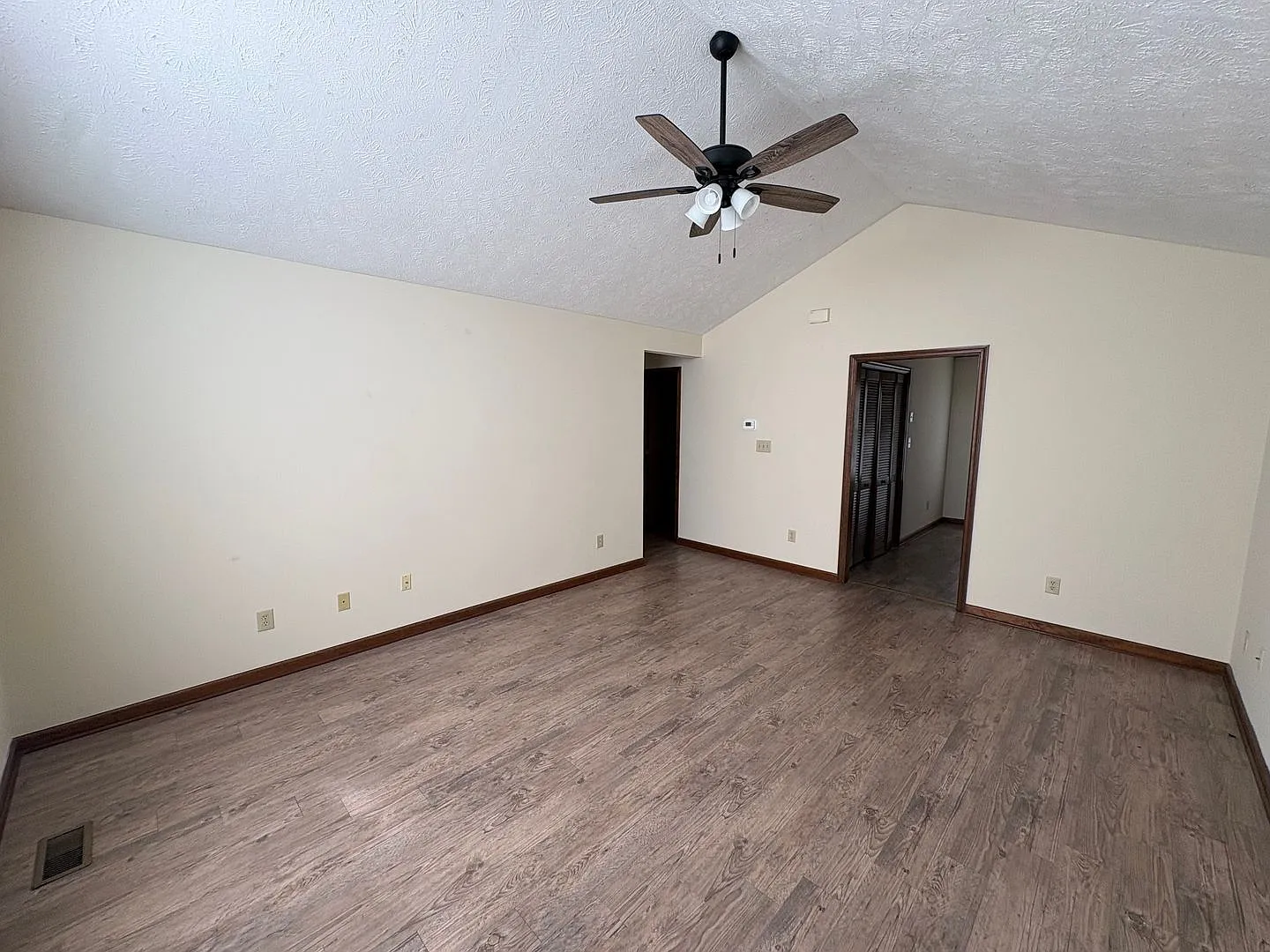 Duplex Condo Available today! Hope Mills! — Photo 3