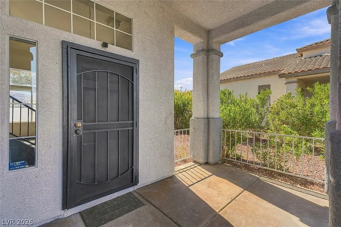 3 bed, 2.5 bath, 1564 sqft, $2,200 — Photo 4