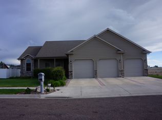 44 35th Ave NE, Great Falls, MT 59404
