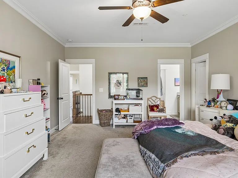 8231 Glover Dr — Photo 17