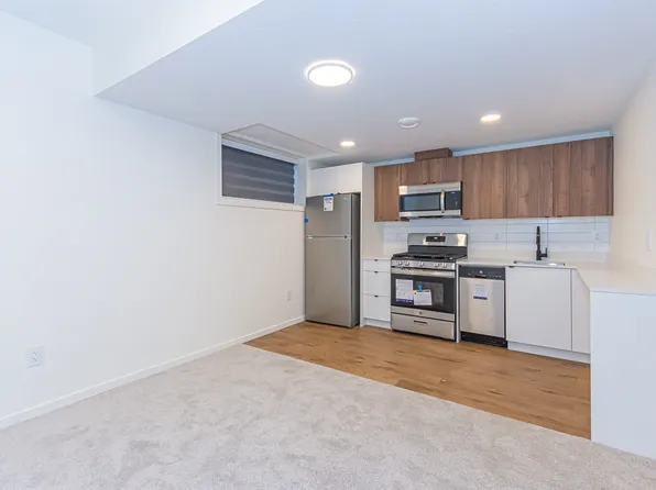 12307 121st Ave NW Basement 12307, Edmonton, AB T5L 3A3