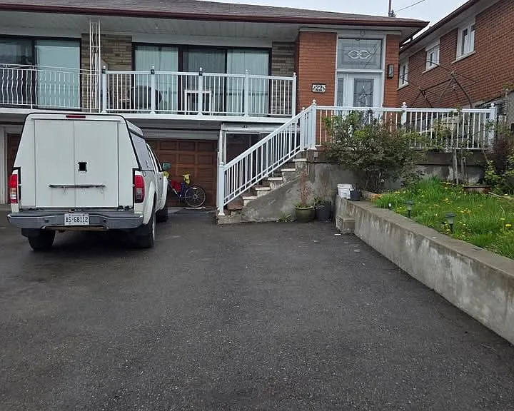 22 Brubeck Rd N #BASEMENT — Photo 1