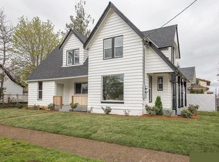 1800 SW Ash St, Dallas, OR 97338