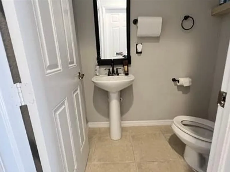 11258 Coimbra Ln — Photo 10