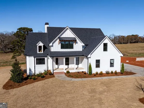 2114 Malcom Estates Dr, Bogart, GA 30622