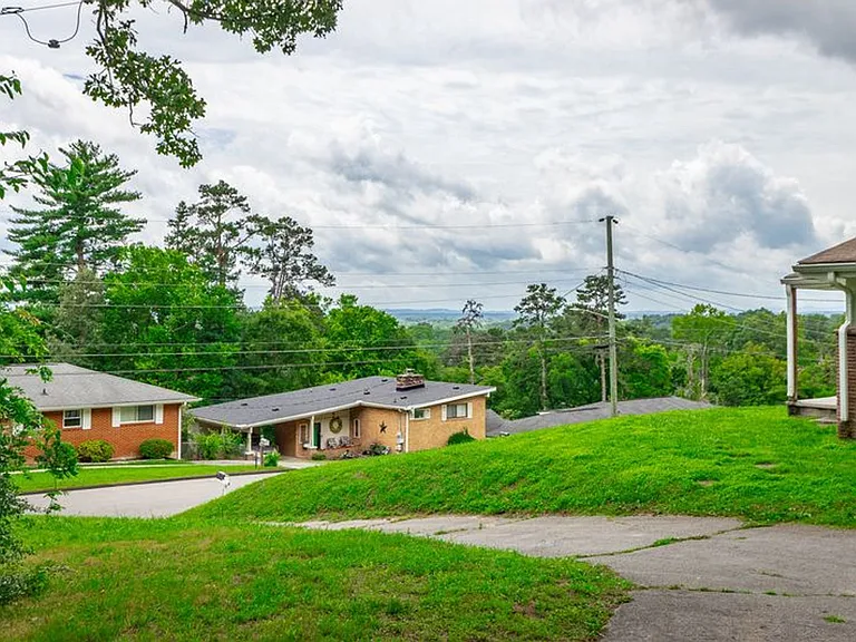 719 McGowan Ave — Photo 45