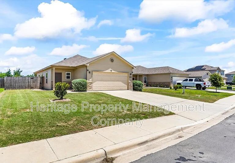 1053 Fisher Way — Photo 3