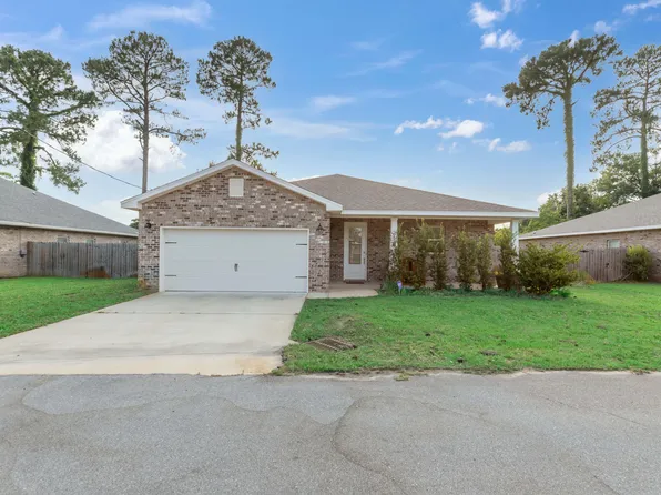 64 Brenda Ln, Mary Esther, FL 32569