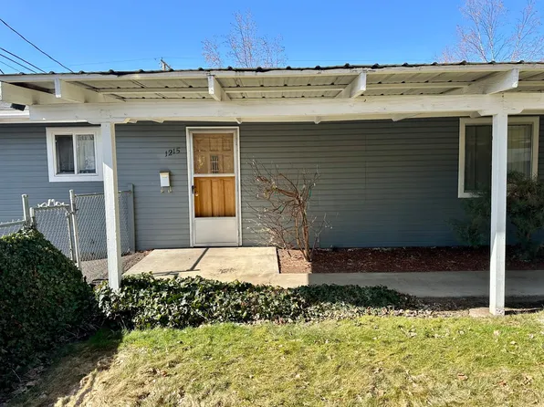 1215 Mitchell St, Klamath Falls, OR 97601