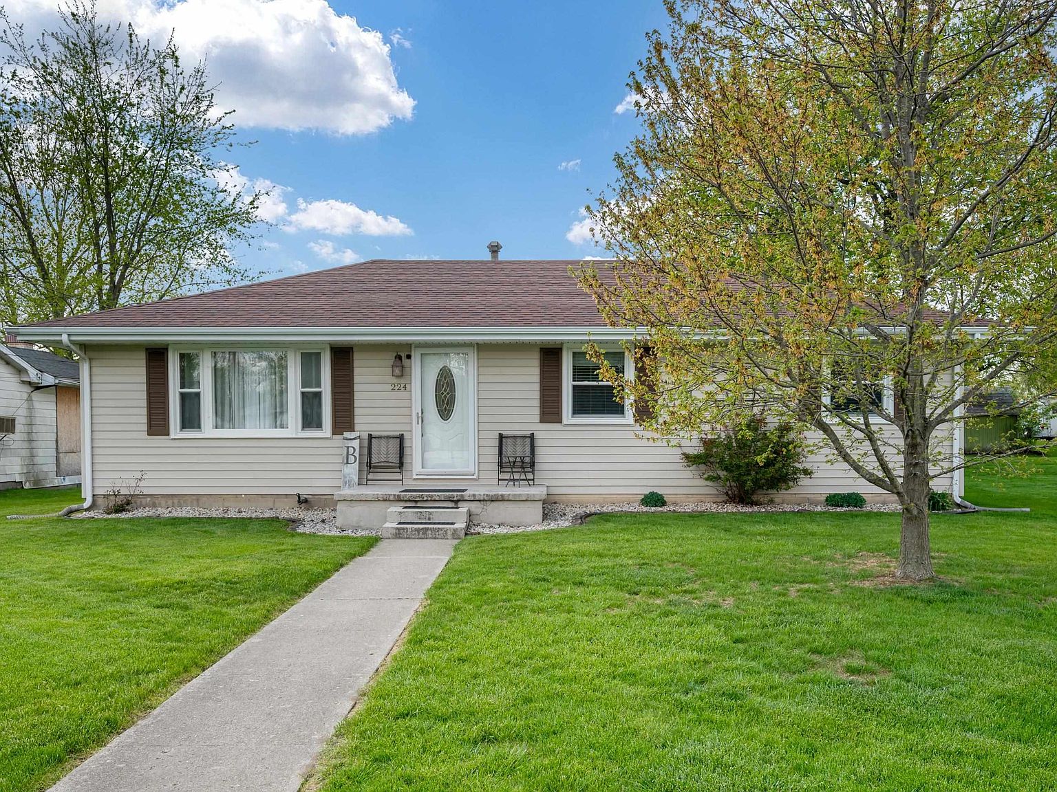 224 N 4th St, Parker City, IN 47368 | Zillow