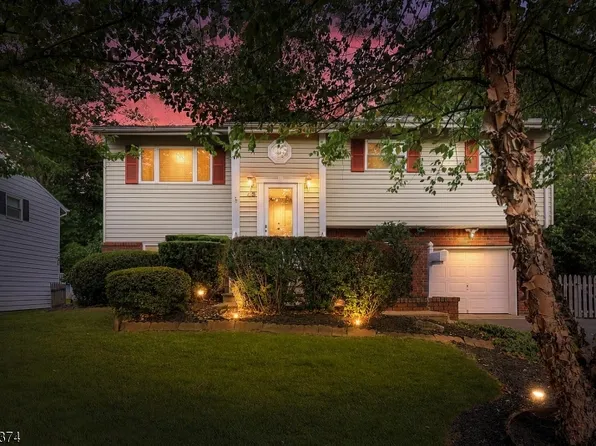45 Fieldstone Dr, Somerville Boro, NJ 08876