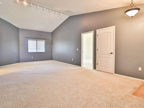 4th image of 7864 E Big Meadow Dr