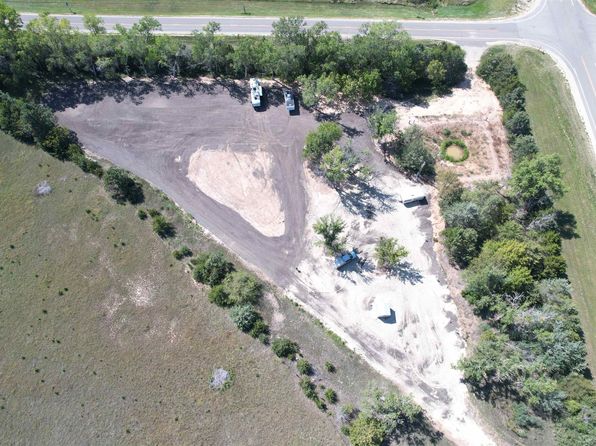 2608 Deer Rd, Miltonvale, KS 67466