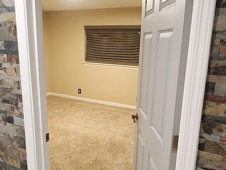 506 San Marco St — Photo 19