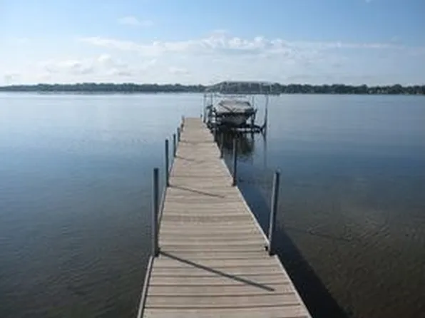 4643 Lake Ave, White Bear Lake, MN 55110