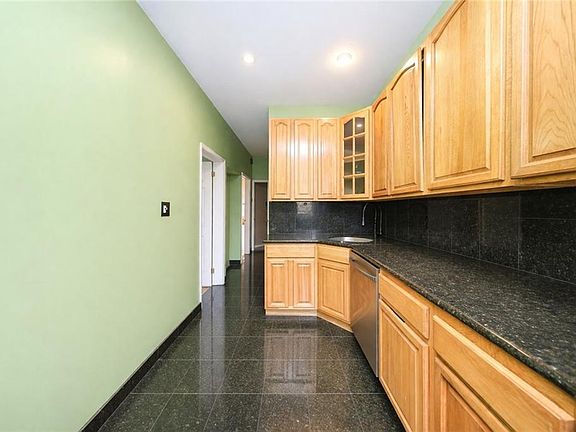 5th image of 4612 Fort Hamilton Pkwy