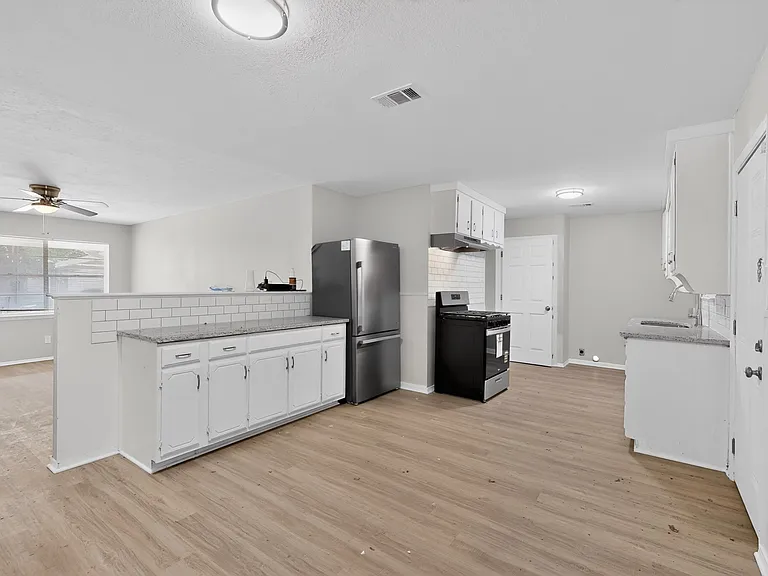6601 Avalon Dr — Photo 6