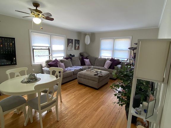 4th image of 608 E Broadway #1