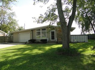 1172 W Exore Ln, Kankakee, IL 60901