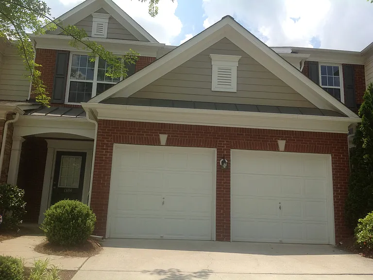 1384 Bellsmith Dr — Photo 1
