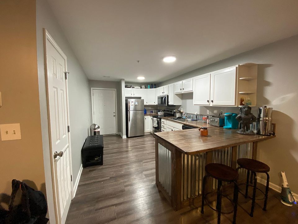 1st image of 414 Sir Keegan Way #414