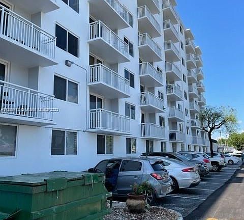 2nd image of 1251 NE 108th St APT 221