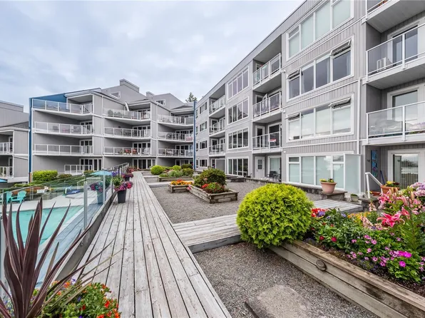 2562 Departure Bay Rd Unit 112, Nanaimo, BC V9S 5P1