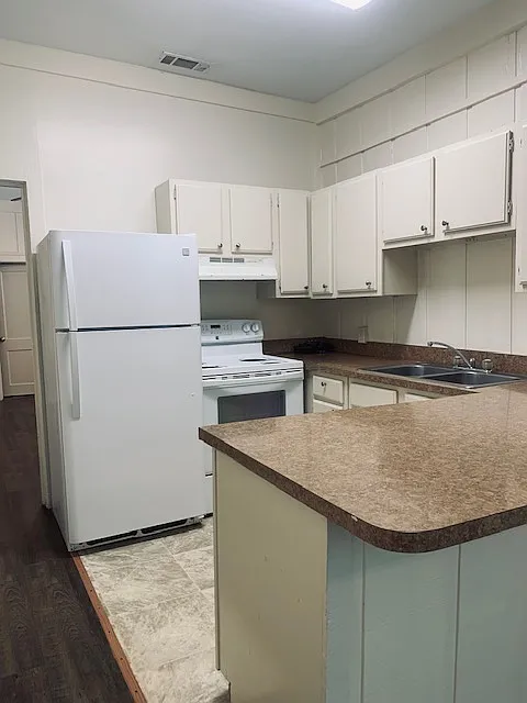 1 bed, 550 sqft, $1,100 — Photo 2