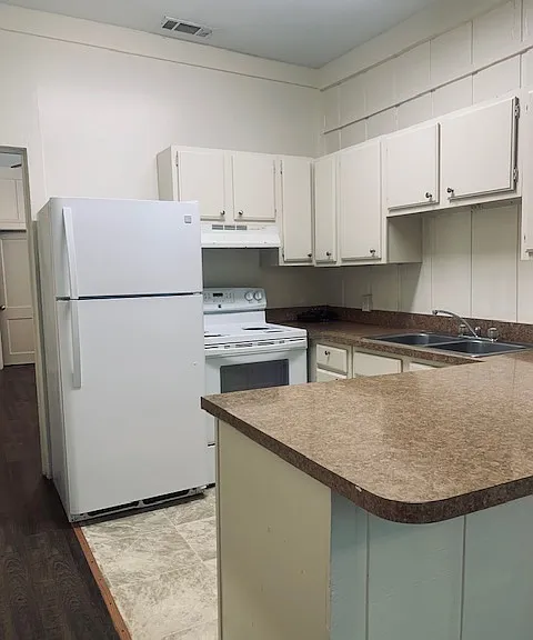 1115 Bordeaux St #1115 — Photo 5