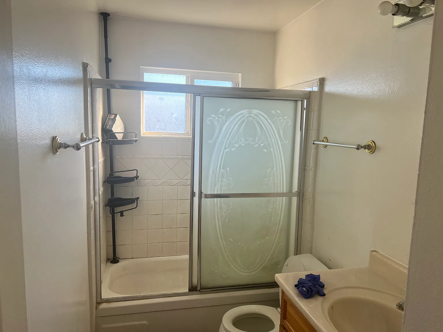 3 bed, 1209 sqft, $4,400 — Photo 4
