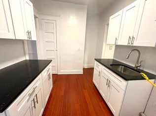 34-27 37th St #2L, Long Island City, NY 11101
