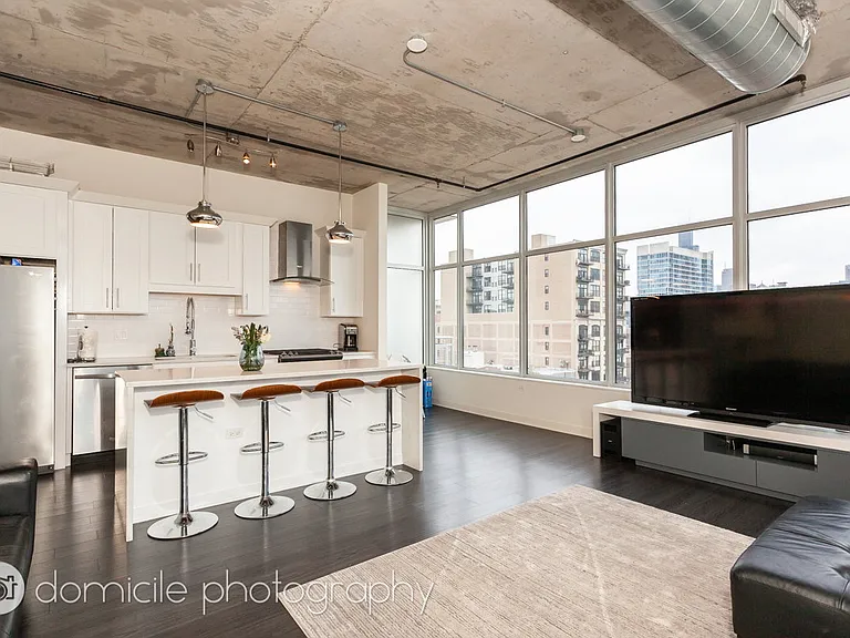50 E 16th St #804 — Photo 4