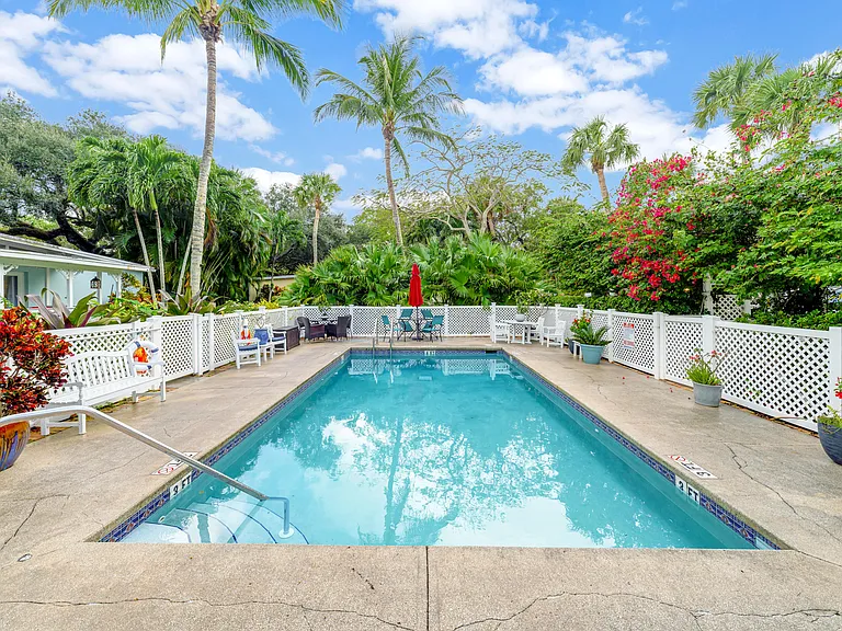 720 Lantana Ln #C — Photo 36