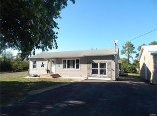 1276 Berry Dairy Rd, De Soto, MO 63020