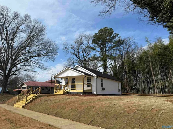 808 N 8th St, Gadsden, AL 35901