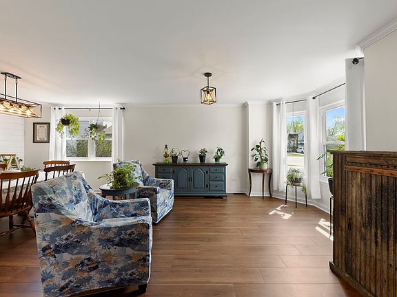 4th image of 2504 Springside Dr