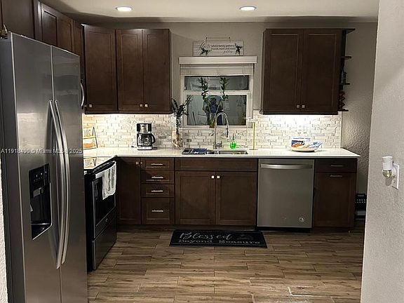 3rd image of 5289 N Andrews Ave #5289