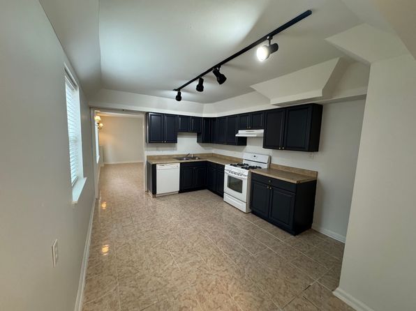 1512 Lake Ave #Q