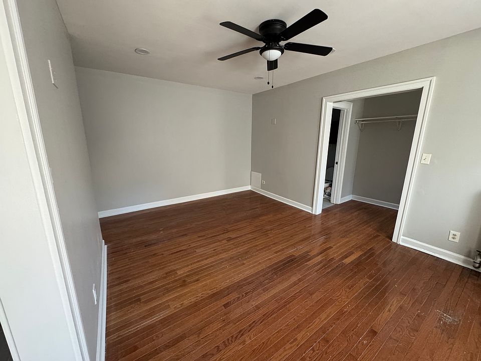 1st image of 4022 N Ashland Ave #102