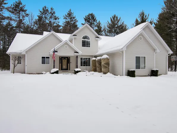 10701 Eastridge Ct, Roscommon, MI 48653