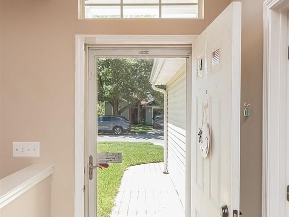 4th image of 1412 Newcastle Way