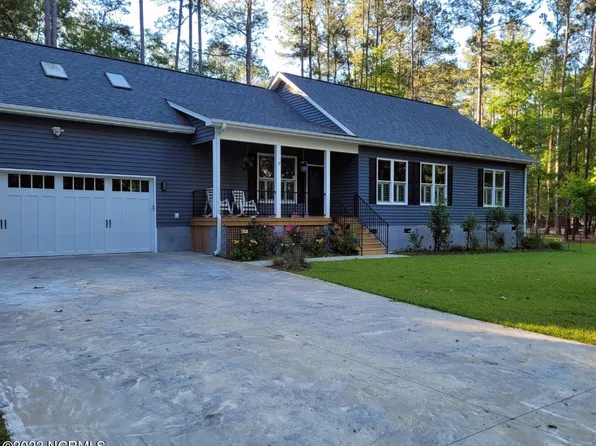 207 Live Oak Lane, Washington, NC 27889