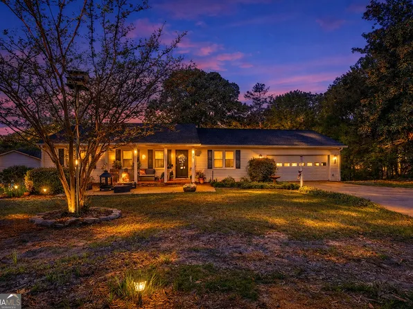 227 Shady Ln, Williamson, GA 30292