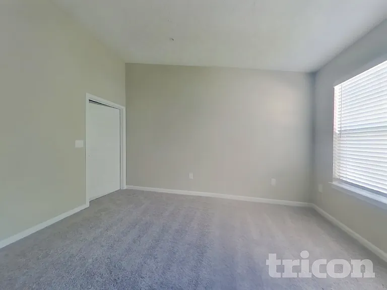 4002 Windflower Way — Photo 8