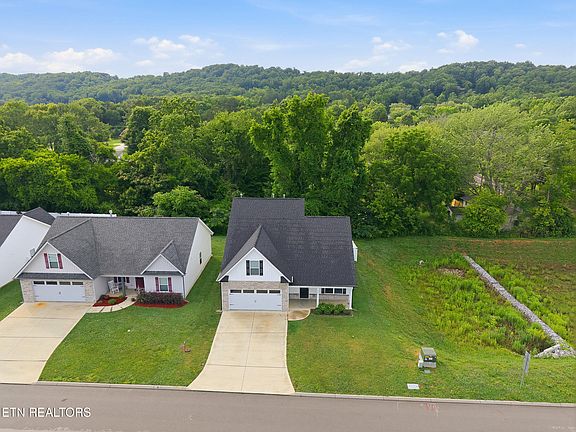 2nd image of 6513 Cara Cade Ln