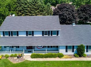 51720 Waterford Ln, Granger, IN