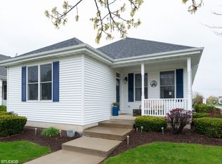 116 River Bend Dr, Genoa, IL 60135