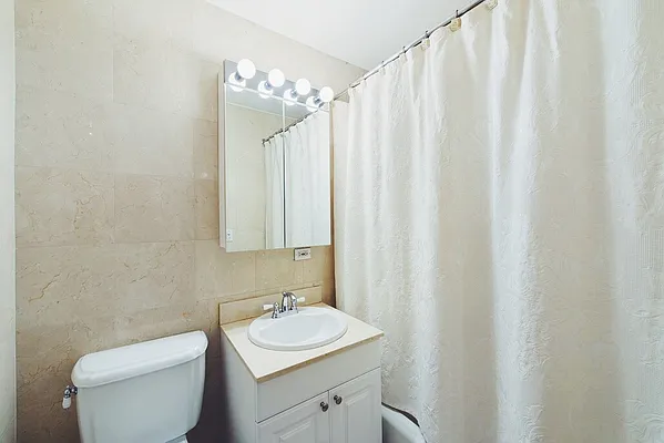 Sold by Nest Seekers International | media 12